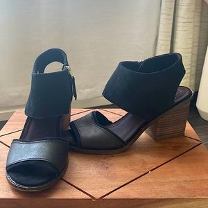 Toms wedge heels 7.5